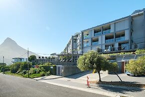 Excellent Sea View 3bed Apt Crystalline Bay