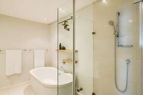 Excellent Sea View 3bed Apt Crystalline Bay