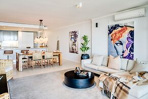 Excellent Sea View 3bed Apt Crystalline Bay