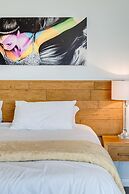 Excellent Sea View 3bed Apt Crystalline Bay