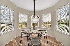 Modern Pet-friendly 2BR Condo6 Mins From Disney