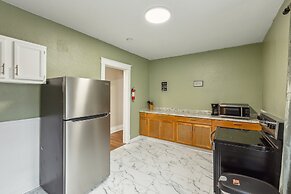 Cozy Upper Flat Minutes From Niagara Falls 3 Bedroom Apts