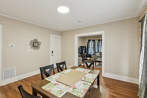 Cozy Upper Flat Minutes From Niagara Falls 3 Bedroom Apts