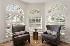 The Country House 6 Bedroom Home