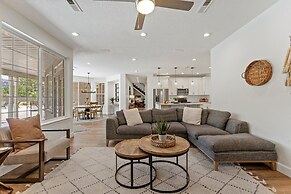 The Country House 6 Bedroom Home