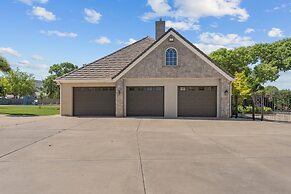 The Country House 6 Bedroom Home