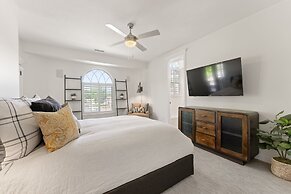 The Country House 6 Bedroom Home