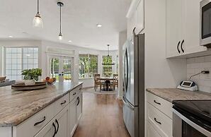 The Country House 6 Bedroom Home