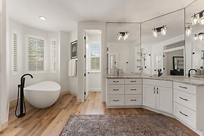 The Country House 6 Bedroom Home