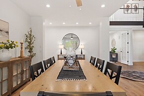 The Country House 6 Bedroom Home