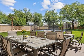 The Country House 6 Bedroom Home