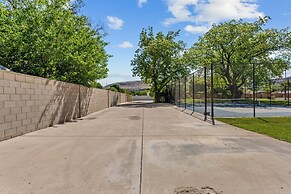 The Country House 6 Bedroom Home