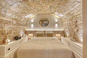 Central Historic Loft by Architect, Near Louvre
