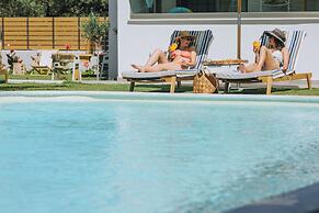 Essentia Vita Comfy Suites