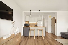 Modern Apartment sea View -2br-4p- Saint-tropez