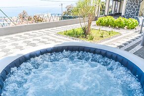 Vale Formoso 1 by Atlantic Holiday