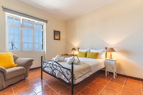 Vale Formoso 1 by Atlantic Holiday