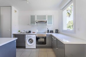 2 Bedroom Apartment With Balcony 10th arr