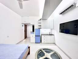 330sqft 3 Modern Stay with Sauna Pool
