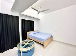 330sqft 3 Modern Stay with Sauna Pool