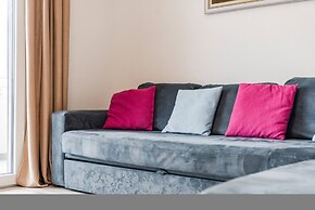 Beachside Modern Apartment