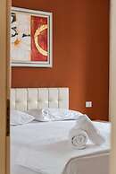 Beachside Modern Apartment