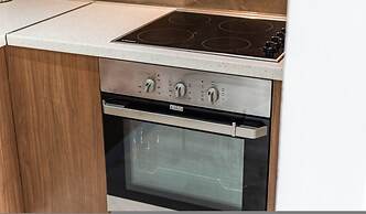 Beachside Modern Apartment