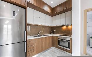 Beachside Modern Apartment