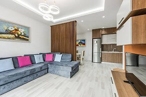 Beachside Modern Apartment