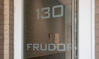 South-facing Apartment for 4 Guests