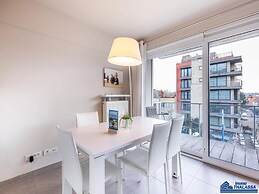 South-facing Apartment for 4 Guests