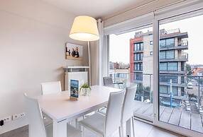 South-facing Apartment for 4 Guests