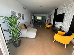 Apartment in the Causeway Amador
