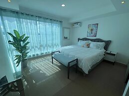 Apartment in the Causeway Amador