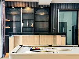 Level FIVE pool villa Pattaya