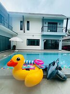 Level FIVE pool villa Pattaya