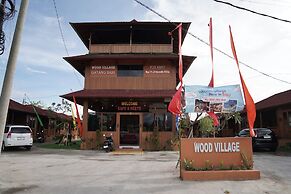 Wooden Village Villas Café & Resto