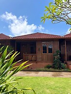 Wooden Village Villas Café & Resto