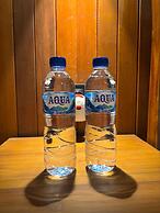 Wooden Village Villas Café & Resto