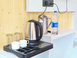 Hotel Sangita Lake View Nainital