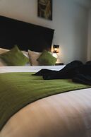 Sundaras Sigiria Jungles Cave Resort