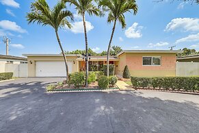 4 Mi to Hard Rock Stadium: Miramar Home w/ Bbq!