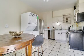 2 Mi to Old Town Abq: East Downtown Triplex Unit