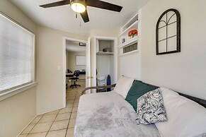 2 Mi to Old Town Abq: East Downtown Triplex Unit