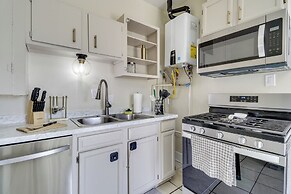 2 Mi to Old Town Abq: East Downtown Triplex Unit