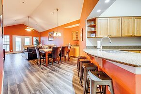 Community Perks: Scenic Lake Travis Getaway!