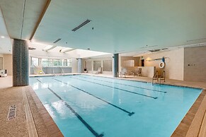 Community Perks: Scenic Lake Travis Getaway!