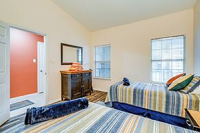 Community Perks: Scenic Lake Travis Getaway!