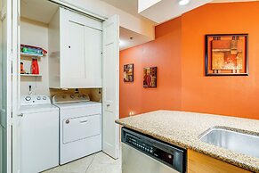 Community Perks: Scenic Lake Travis Getaway!