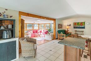 13 Mi to Acadia: Artistic Retreat in Nature